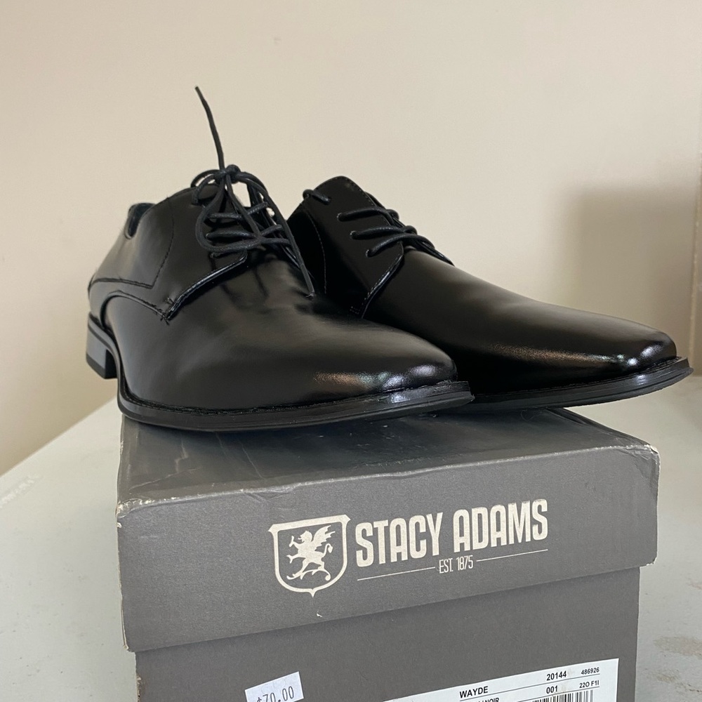 New, unworn Stacy Adam’s mens dress shoes